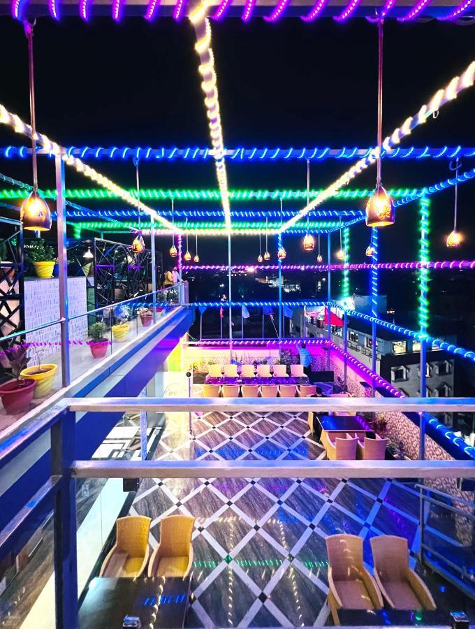The Magnum Hotel Диогар Екстериор снимка